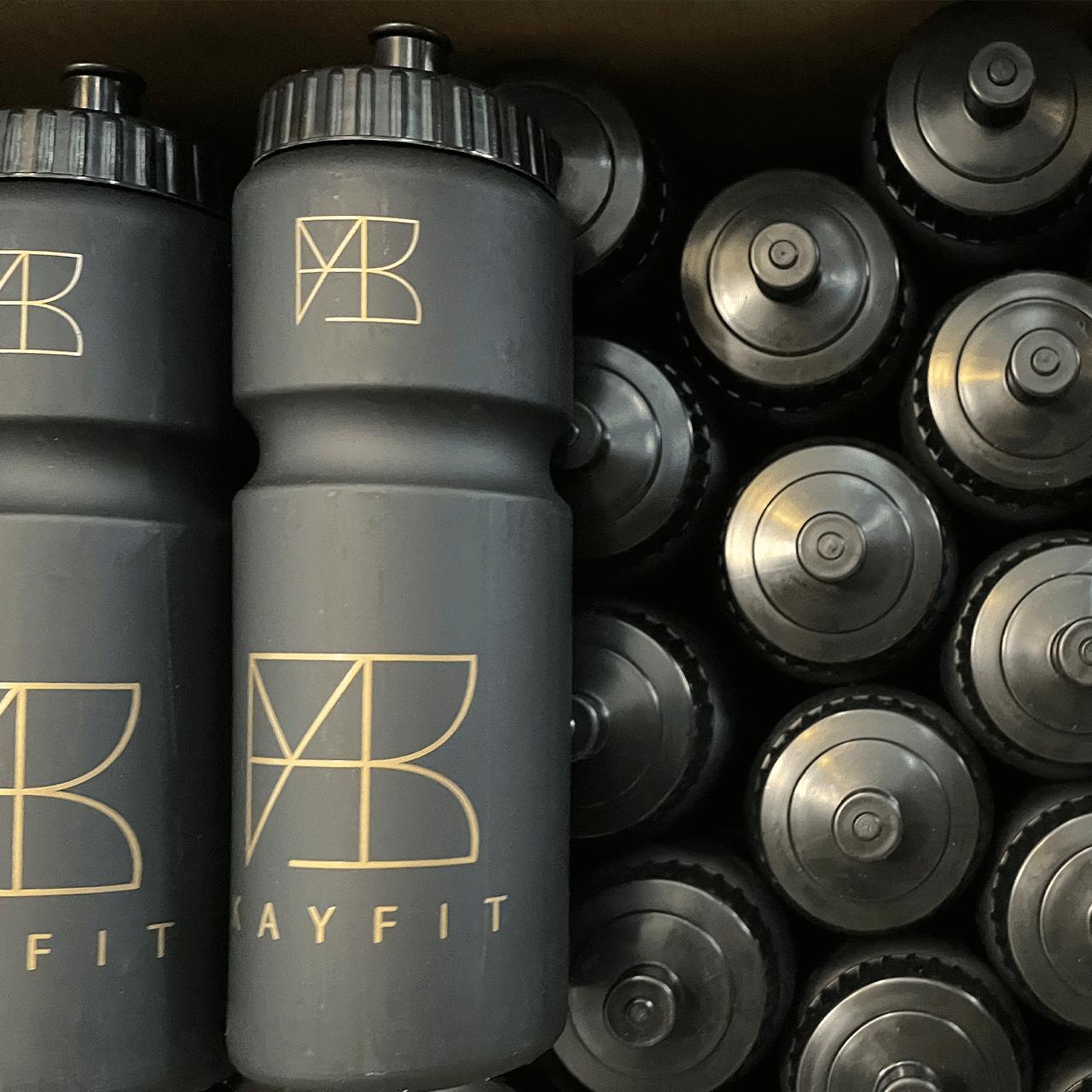 Gold print sport bottle matte